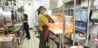 SE SOLICITA AYUDANTE DE COCINA CON O SIN EXPERIENCIA PARA DESINFECCIÓN DE UTENSILIOS Y LABORES GENERALES
