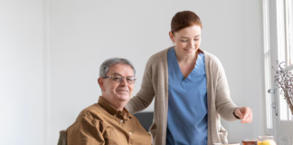 SE REQUIERE CUIDADOR DE ADULTO MAYOR CON O SIN EXPERIENCIA PARA RESIDENCIA (TURNOS DISPONIBLES)