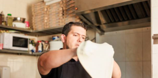 SE SOLICITA PIZZERO/A PARA PREPARACIÓN DE MASAS TRADICIONALES EN RESTAURANTE