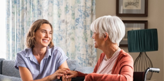 SE REQUIERE CUIDADORA DE ADULTO MAYOR PARA LABORES GENERALES EN RESIDENCIA (JORNADA COMPLETA)