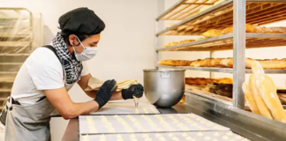 SE SOLICITA DEPENDIENTE DE PANADERÍA PARA PREPARACIÓN DE PRODUCTOS Y CONTROL DE INVENTARIO