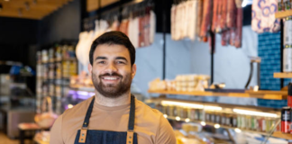 SE SOLICITA TRABAJADOR PARA CHARCUTERÍA, NO SE REQUIERE EXPERIENCIA