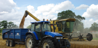 SE SOLICITA OPERADOR DE EQUIPOS AGRÍCOLAS PARA LABORES DE CARGA Y DESCARGA