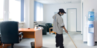 SE REQUIERE MISCELÁNEA PARA ASEO DE OFICINAS (HOMBRES Y/O MUJERES)