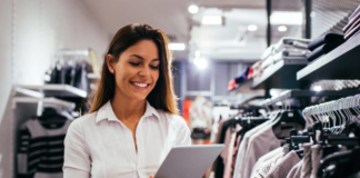 SE SOLICITA DEPENDIENTE PARA TIENDA DE ROPA (CON O SIN EXPERIENCIA)