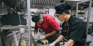SE SOLICITA COCINERO PARA PREPARACIÓN DE TACOS (TIEMPO PARCIAL)