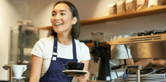 SE SOLICITA AUXILIAR DE CAFETERÍA PARA ATENCIÓN AL CLIENTE Y ABASTECIMIENTO DE PRODUCTOS
