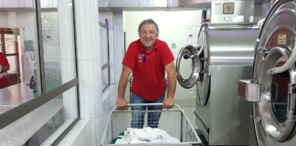 SE SOLICITA AUXILIAR DE LAVANDERÍA PARA SECADO, DOBLADO Y CARGA DE ROPA (TIEMPO PARCIAL)