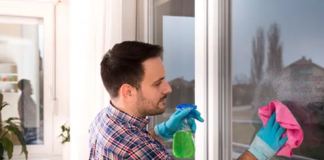 SE SOLICITA PERSONAL DE LIMPIEZA PARA ASEO DE VENTANAS Y PAREDES