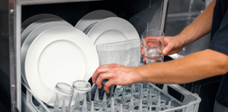 SE REQUIERE LAVAPLATOS PARA LIMPIEZA DE TODAS LAS ÁREAS DE COCINA (CON O SIN EXPERIENCIA)