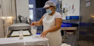 SE REQUIERE EMPAQUETADOR DE QUESO PARA ETIQUETADO Y CONTROL DE CALIDAD DE PRODUCTOS
