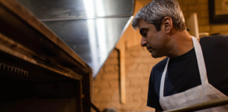 SE REQUIERE PIZZERO PARA PREPARACIÓN DE MASA Y CONTROL DE CALIDAD DE PIZZAS