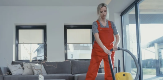 SE REQUIERE LIMPIADOR DE HABITACIONES 5 DÍAS A LA SEMANA