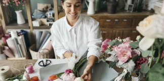 SE SOLICITA AUXILIAR DE FLORISTERÍA PARA JORNADA DE TIEMPO PARCIAL