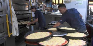SE REQUIERE TRABAJADOR DE PRODUCCIÓN PARA PREPARACIÓN DE PIZZAS Y SÁNDWICHES