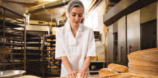 SE REQUIERE PANADERO PARA PREPARACIÓN DE MASA PARA TARTAS