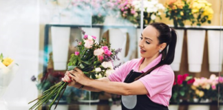 SE SOLICITA AUXILIAR DE FLORISTERÍA CON DISPONIBILIDAD LOS FINES DE SEMANA