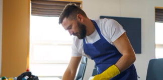 SE SOLICITA AUXILIAR DE LIMPIEZA PARA ASEO DE INSTALACIONES, NO SE REQUIERE EXPERIENCIA
