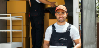 SE REQUIERE AYUDANTE DE CONDUCTOR PARA ENTREGA DE PAQUETES