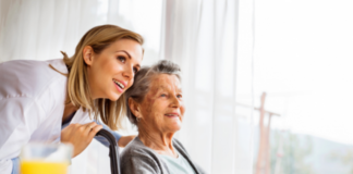 SE NECESITA CUIDADORA DE ADULTO MAYOR PARA TIEMPO COMPLETO EN RESIDENCIA