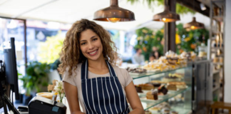 SE SOLICITA CAJERO PARA ATENCIÓN AL CLIENTE EN RESTAURANTE DE COMIDA RÁPIDA
