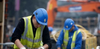 SE SOLICITA ALBAÑIL PARA TRABAJOS DE REFORMA Y CONSTRUCCIÓN