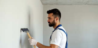 SE REQUIERE PINTOR PARA APLICACIÓN DE PAPEL TAPIZ Y CONTROL DE ACABADOS EN SUPERFICIES