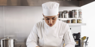 SE NECESITA AYUDANTE DE COCINA TEMPORAL PARA RESTAURANTE (JORNADA PARCIAL)