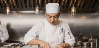 SE NECESITA AYUDANTE DE COCINA PARA DESPACHO DE ALIMENTOS Y ASEO DE UTENSILIOS
