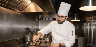 SE NECESITA COCINERO PARA PREPARACIÓN Y CONTROL DE ALIMENTOS (TIEMPO COMPLETO)