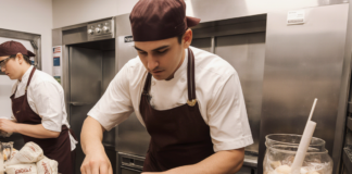SE REQUIERE PERSONAL DE PANADERÍA EVENTUAL PARA ATENCIÓN AL CLIENTE Y ETIQUETADO DE PRODUCTOS