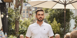 SE NECESITA AYUDANTE DE CAMARERO/A DE TIEMPO COMPLETO PARA ATENCIÓN AL CLIENTE EN TERRAZA