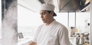 SE REQUIERE LAVAPLATOS DE TIEMPO PARCIAL PARA ASEO GENERAL DE COCINA