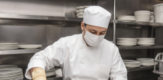SE NECESITA LAVAPLATOS PARA CLASIFICACIÓN Y LIMPIEZA DE CUBIERTOS (TURNOS ROTATIVOS)