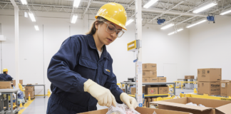 SE SOLICITA OPERARIO/A DE PRODUCCIÓN PARA CONTROL DE PRODUCTOS EN FÁBRICA