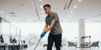 SE SOLICITA PERSONAL DE LIMPIEZA PARA ASEO DE INSTALACIONES DEPORTIVAS (TURNO MAÑANA/ TARDE)