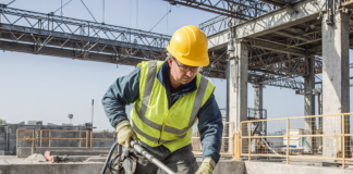 SE SOLICITA TRABAJADOR DE CONSTRUCCIÓN PARA NIVELACIÓN DE TIERRA, MEZCLA Y VERTIDO DE HORMIGÓN