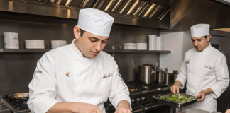 SE BUSCA AYUDANTES DE COCINA EVENTUALES PARA JORNADA DE TIEMPO COMPLETO