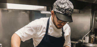 SE SOLICITA FRIEGAPLATOS PARA LIMPIEZA Y ORDEN DE COCINA EN ESTABLECIMIENTO