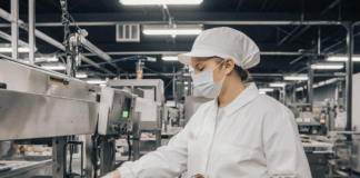 SE SOLICITA OPERARIO DE PRODUCCIÓN PARA ENVASADO DE CHOCOLATE