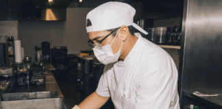 SE REQUIERE LAVAPLATOS CON DISPONIBILIDAD DE FINES DE SEMANA PARA LOCAL GASTRONÓMICO
