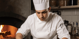 SE NECESITA PIZZERO PARA PREPARACIÓN ARTESANAL DE PIZZAS EN HORNO DE LEÑA
