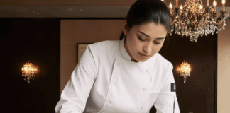SE NECESITAN AUXILIARES DE RESTAURANTE PARA JORNADA DE TIEMPO COMPLETO