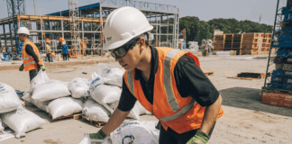 SE SOLICITA AYUDANTE DE CONSTRUCCIÓN PARA CARGA, APOYO Y MANTENIMIENTO DE OBRA