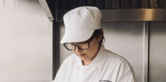 SE BUSCA LAVAPLATOS PARA LABORES GENERALES EN RESTAURANTE (TURNOS DIURNOS Y VESPERTINOS)