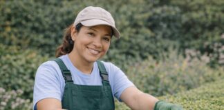 SE BUSCA PERSONAL DE MANTENIMIENTO PARA TAREAS DE JARDINERÍA Y CONSERVACIÓN DE ESPACIOS VERDES