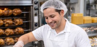 SE SOLICITA AUXILIAR DE ELABORACIÓN DE ALIMENTOS PARA ROTISERÍA (JORNADA COMPLETA)