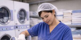 SE SOLICITA OPERARIO/A DE LAVANDERÍA PARA SECADO Y PLANCHADO DE ROPA (JORNADA COMPLETA)