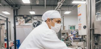 SE REQUIERE OPERARIO/A DE PRODUCCIÓN PARA CONTROL DE CALIDAD Y LABORES DE EMPAQUE