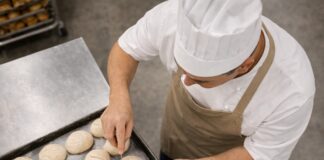 SE SOLICITA AUXILIAR DE PANADERÍA PARA ATENCIÓN Y REPOSICIÓN DE PRODUCTOS